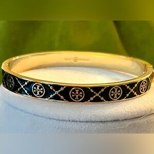 Tory Burch Black Icon T-Monogram bracelet